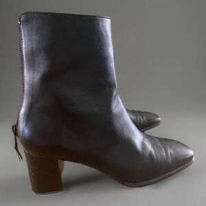 Stuart Weitzman Black Heeled Boots Women’s Size‎ 6.5 AAA